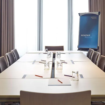 Novotel Centre Hotel 4*