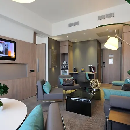 Novotel Centre Hotel